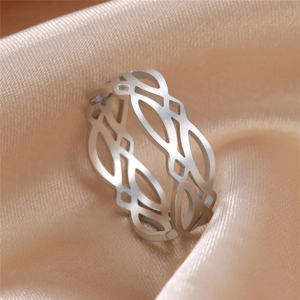 Skyrim Anello da donna in acciaio inossidabile Semplice cuore Farfalla Fasi lunari Anelli da dito geometrici Regalo di nozze per l'amante Commercio all'ingrosso