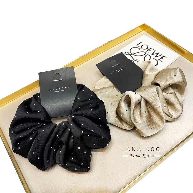 2023 Moda donna Scrunchie in seta con strass Fascia elastica per capelli in raso Ragazze Grande cravatta per capelli Balck Croccante per accessori per capelli
