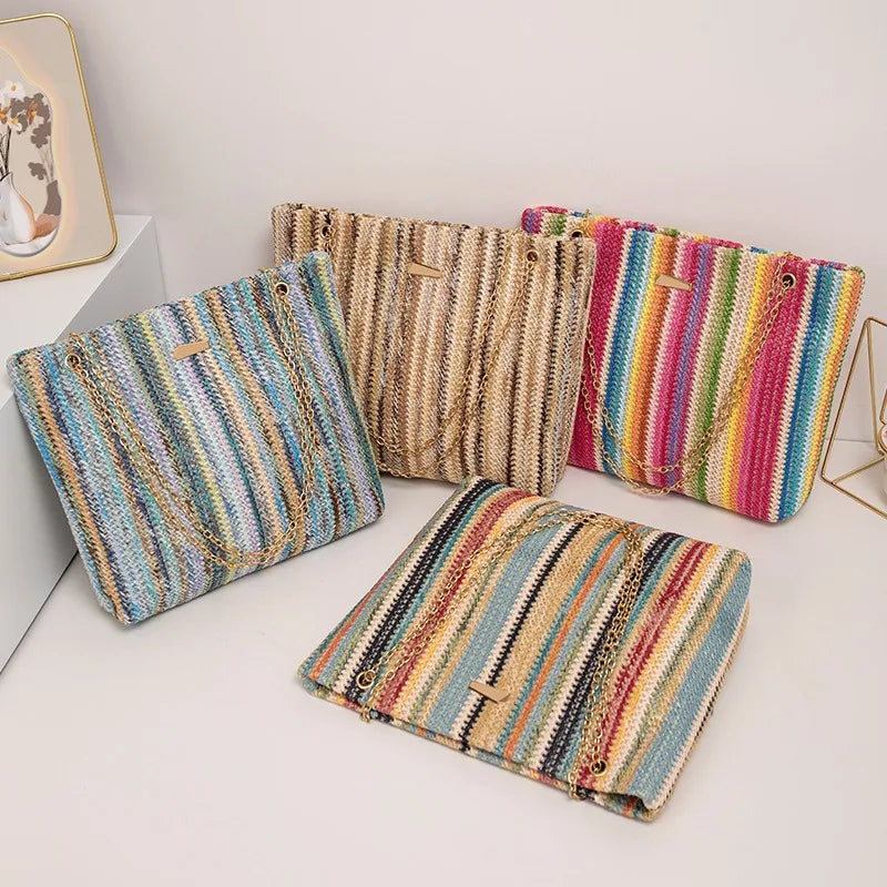 Borsa da donna in paglia intrecciata in rattan, grande borsa a tracolla da spiaggia estiva con catena, borsa a tracolla da donna con patta, design da viaggio
