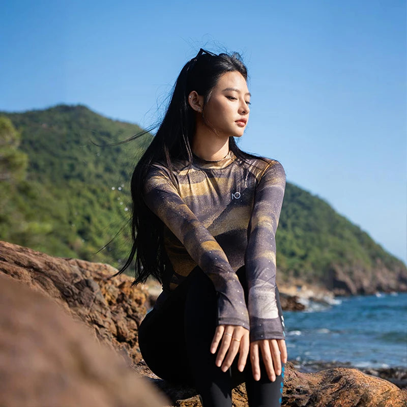 Nuovo Set Rashguard da Donna Nu-June a Maniche Lunghe ad Asciugatura Rapida con Protezione UV, Top da Nuoto con Pantaloncini, Costume da Spiaggia, Surf e Immersione