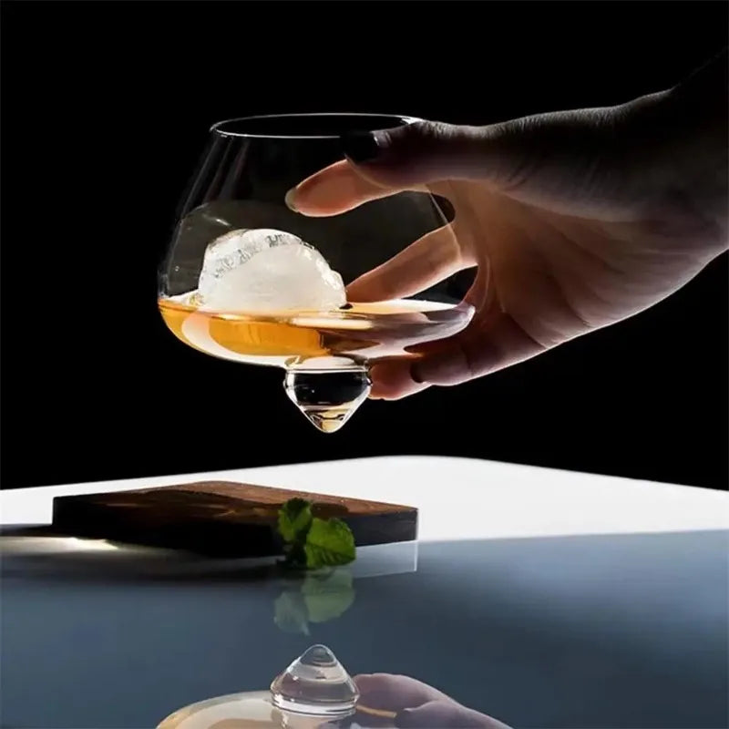 1Pc Irregolare Whisky Bicchiere di Vino Rotante Pancia Alta Birra Whisky Brandy Cocktail Bere Bicchiere di Vino Bicchiere Giù Bar di Vetro