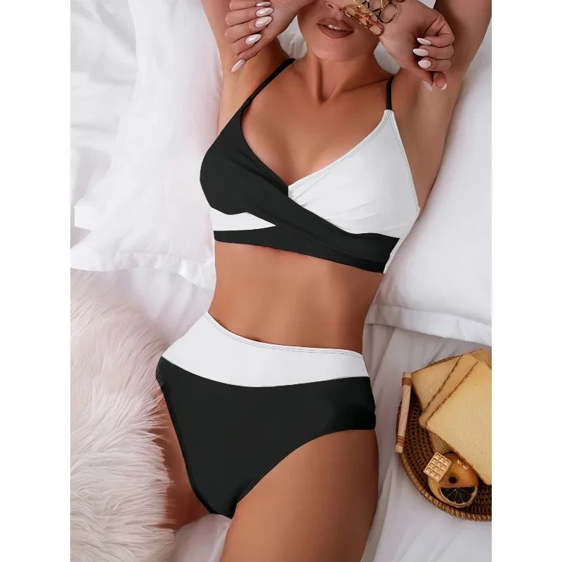 2026 Nuovo Patchwork Costume da bagno bikini a due pezzi Donne sexy Costume da bagno stretto vuoto Backless Costumi da bagno Cross Push Up Beach Costume da bagno