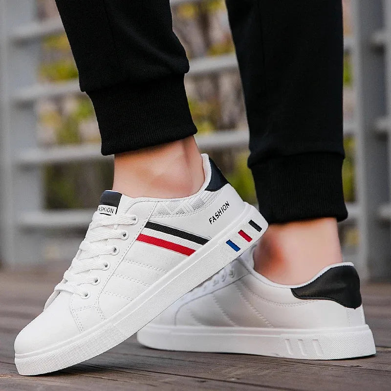 Sneakers casual da uomo, scarpe sportive comode e alla moda, mocassini da uomo di grandi dimensioni, sneakers vulcanizzate bianche piatte 46