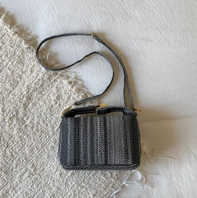 Borsa estiva per tessitura erba arcobaleno 2025 Nuova borsa a tracolla casual alla moda Borsa a tracolla alla moda Borsa quadrata piccola da donna