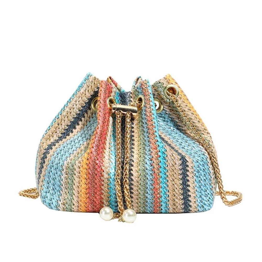 Borsa a tracolla grande in paglia intrecciata con strisce color arcobaleno, sacca a secchiello con coulisse e catena, borsa a tracolla da spiaggia