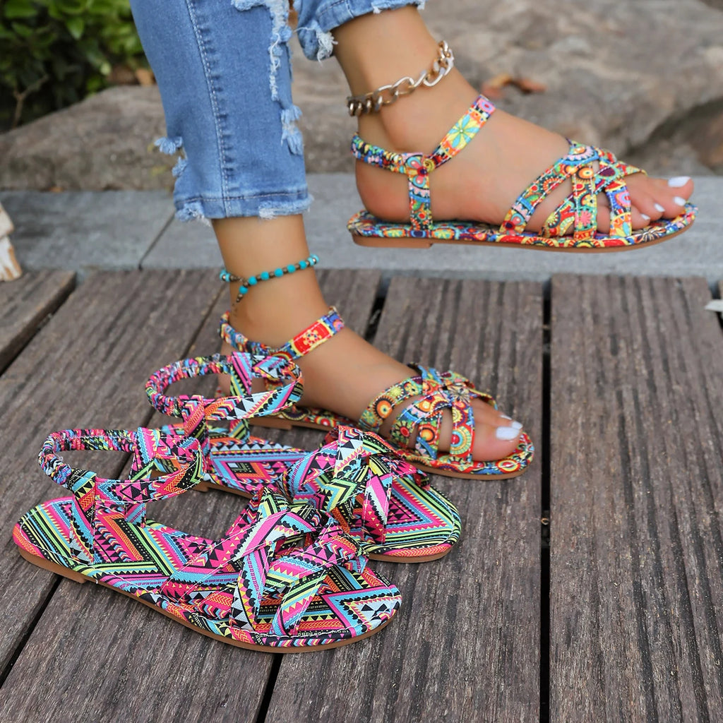 2025 Sandali da donna estivi Moda antiscivolo Scarpe da spiaggia leggere di grandi dimensioni per le donne Comodi sandali open toe Zapatos De Mujer