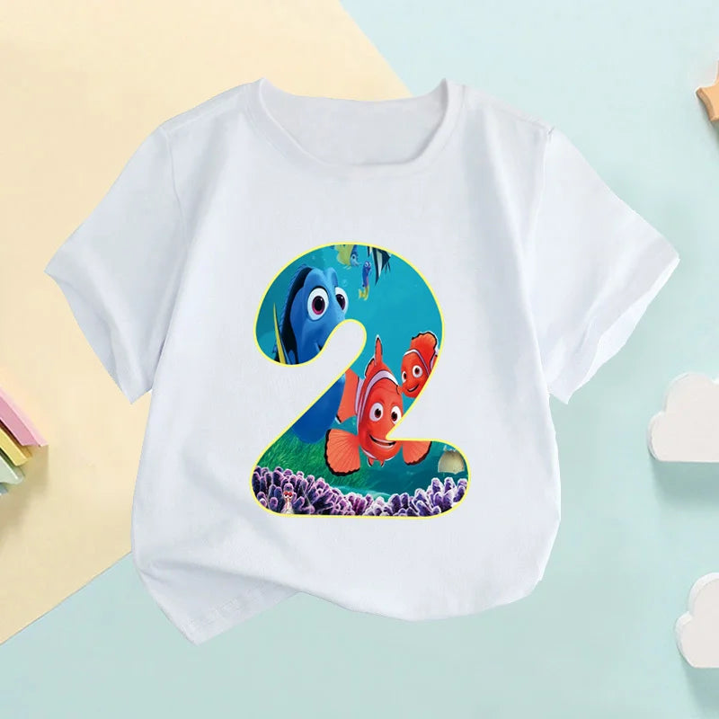 Maglietta per bambini con stampa numerica di Nemo e Dory, simpatici pesciolini, abbigliamento per bambine 1 2 3 4 5 6 7 8 9 anni, magliette per compleanno neonati e bambini, HKP2759