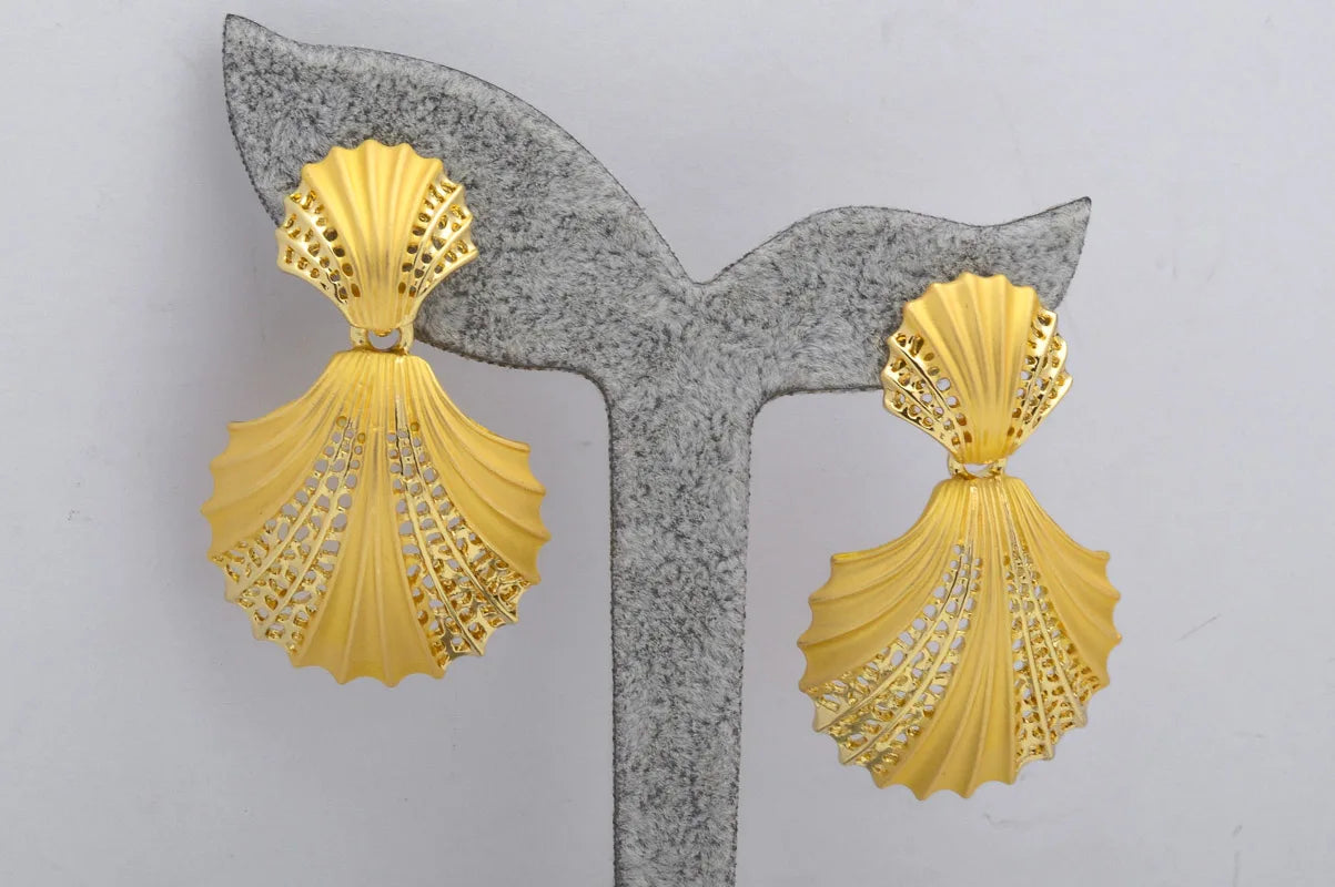 Set Gioielli Conchiglia Donna - Orecchini Collana Bracciale Anello Placcato Oro