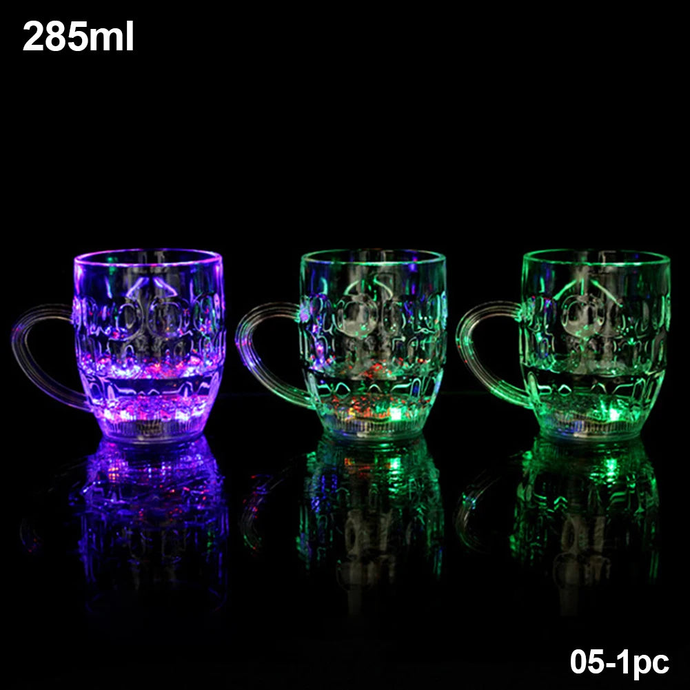 Nuova tazza lampeggiante vino birra Whisky tazza acqua bevanda bicchiere LED automatico incandescente tazza partito forniture Decorative