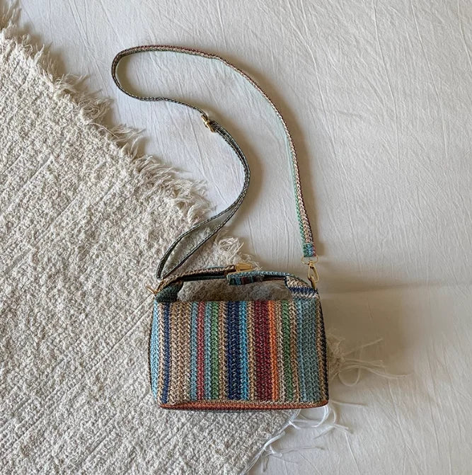 Borsa estiva per tessitura erba arcobaleno 2025 Nuova borsa a tracolla casual alla moda Borsa a tracolla alla moda Borsa quadrata piccola da donna