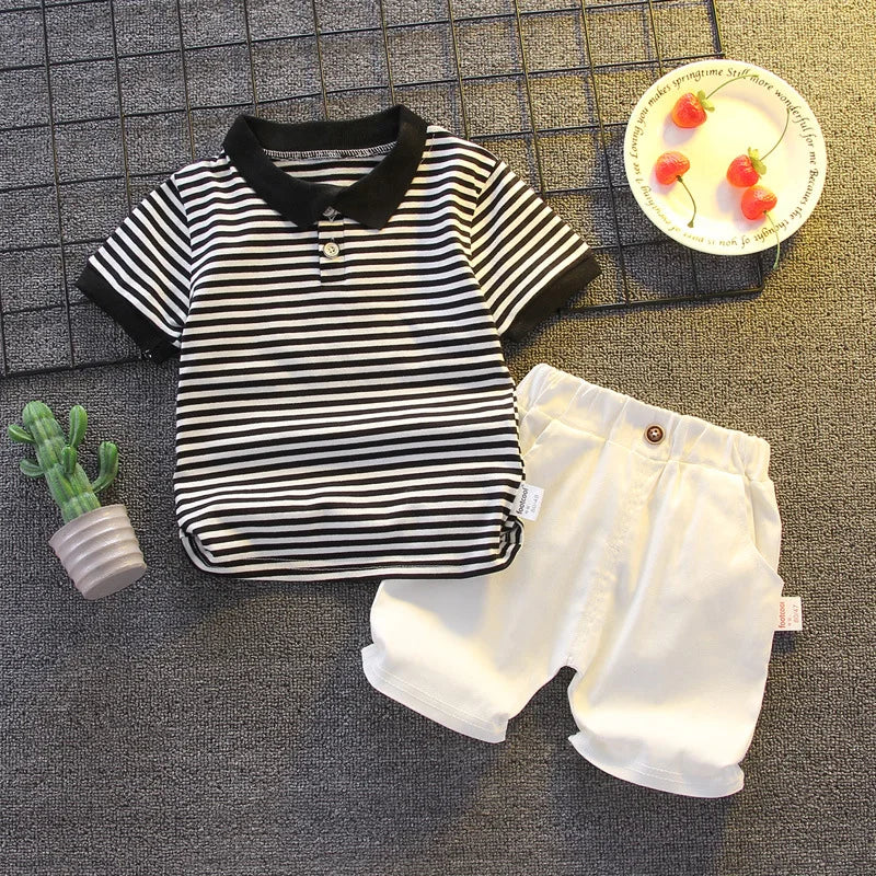 Set di Abbigliamento per Neonato Maschio, T-shirt+Pantaloncini, Completo Estivo per Bambini, Outfit con Cartoni Animati, Set per Neonati e Bambini Piccoli
