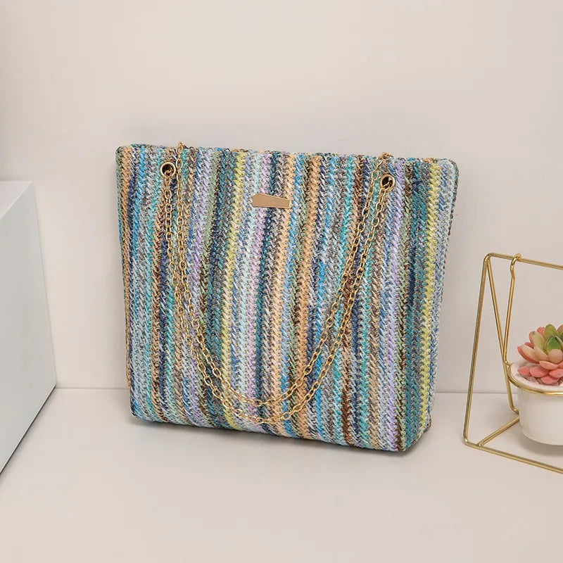 Borsa da donna in paglia intrecciata in rattan, grande borsa a tracolla da spiaggia estiva con catena, borsa a tracolla da donna con patta, design da viaggio
