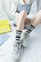 Calze Da Donna Cartoon Harajuku Cotone Skater Per Ragazze Streetwear Con Grafica A Righe Esclusive