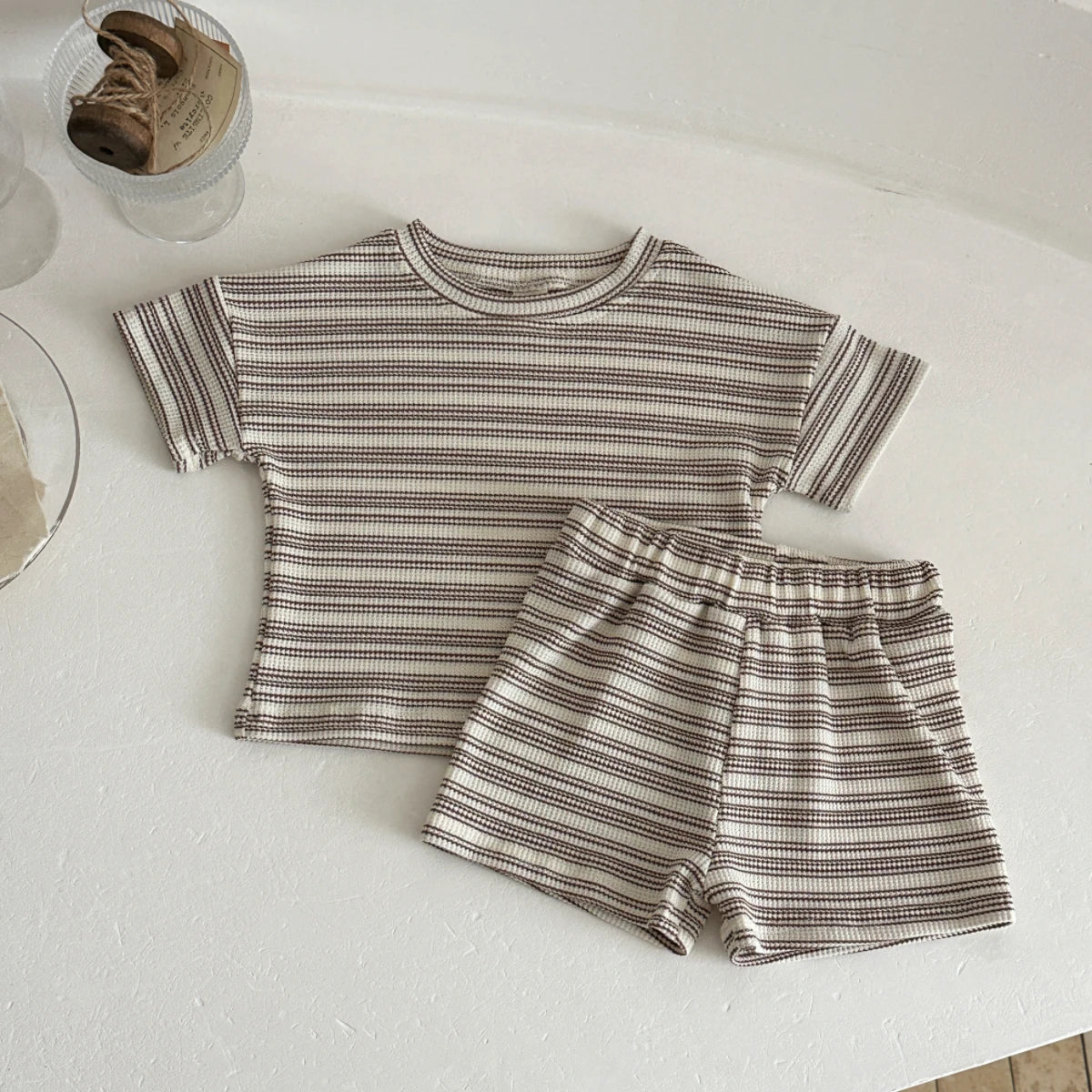 Set di abbigliamento estivo per bambini, maglietta a righe e pantaloncini, 2 pezzi, per bambini e bambine, stile casual, per bambini da 0 a 3 anni, completo elegante