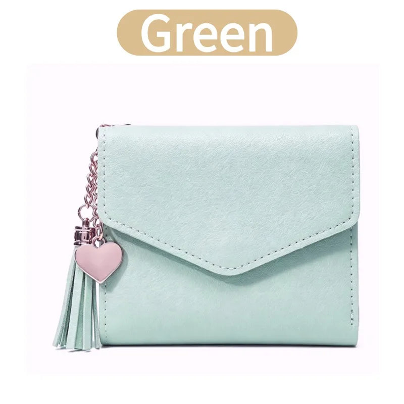 Portafoglio Corto da Donna a Tre Ante con Ciondolo a Nappa in Pelle PU, Porta Monete e Scomparti Multipli per Carte, Mini Pochette Sottile Femminile Porta Carte