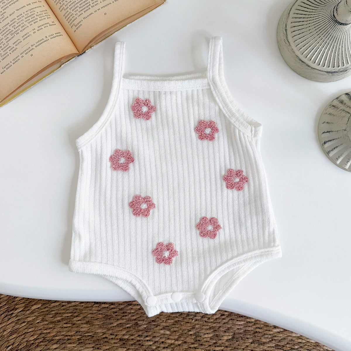 Tutina estiva per bambini con fiori rosa, traspirante, comoda, con bretelle, abbigliamento casual da spiaggia, adatto per 0-3 anni